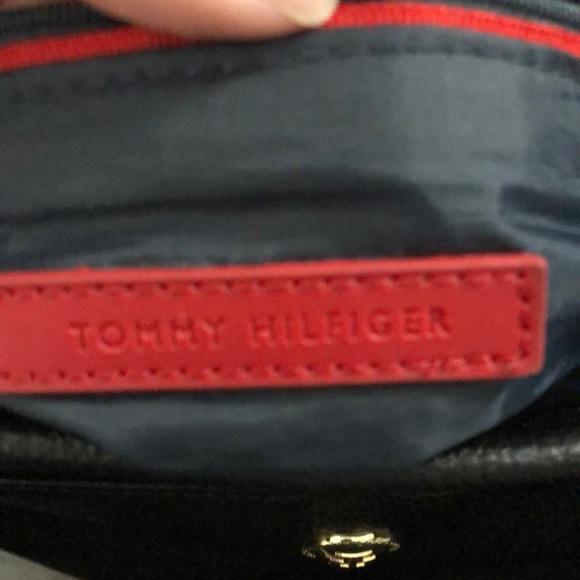 Tommy Hilfiger Black with Gold Star Details Handbag - Picture 10 of 12